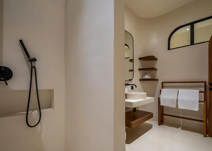 Nicolas Villa Canggu